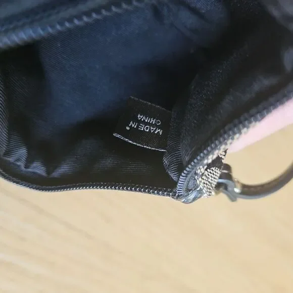 COACH BLACK STRIPE SIGNATURE LOGO JACQUARD WRISTLET Classic Chic Y2k - Picture 5 of 5